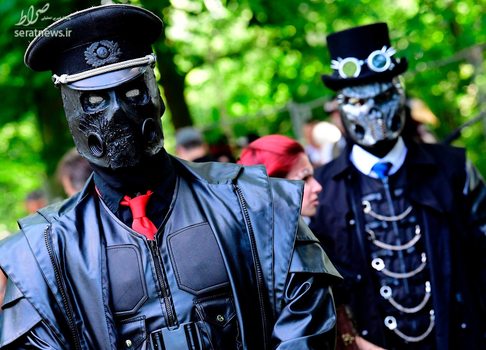 شرکت کنندگان در جشنواره ای در لایپزیک آلمان