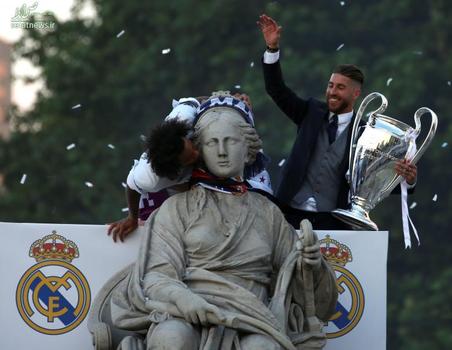 سرخیو راموس و مارسلو در جشن قهرمانی رئال مادرید در لیگ قهرمانان اروپا - مادرید، اسپانیا