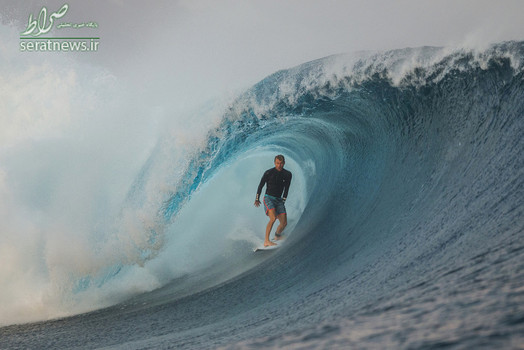 موج سوار استرالیایی در آبهای فیجی