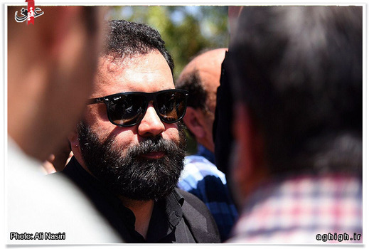 حاج مهدی اکبری در مراسم تشییع پیکر کربلایی عباس شاهی 