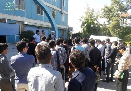 تجمع اعتراضی دانشجویان دانشگاه فرهنگیان آذربایجان غربی در محکومیت یاوهگویی های اخیر رئیس جمهور آمریکا