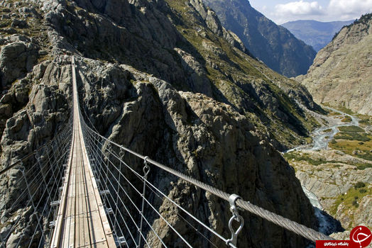 پل معلق ثریفت (Thrift Suspension Bridge)، کوه های آلپ، سوییس