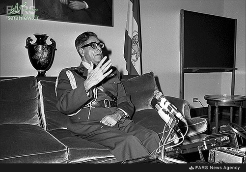 روز 25 آذر 1357 ارتشبد غلامرضا ازهاری نخستوزیر نظامی ایران دچار حمله قلبی شد و 15 روز آخر حکومتش را بستری بود.