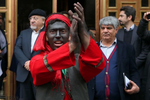 تصاویر | مراسم نوروزخوانی مقابل شورای شهر تهران