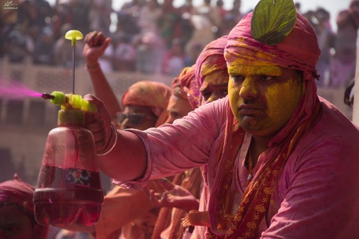 جشن رنگها در هند (جشن هولی)