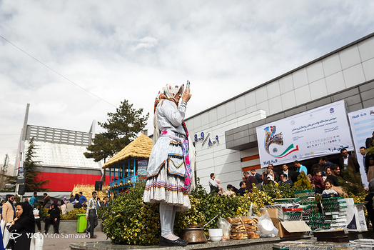 سومین نمایشگاه توانمندی‌های روستائیان و عشایر