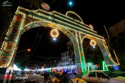 خیابان های تهران در شب میلاد امام زمان‌(عج)