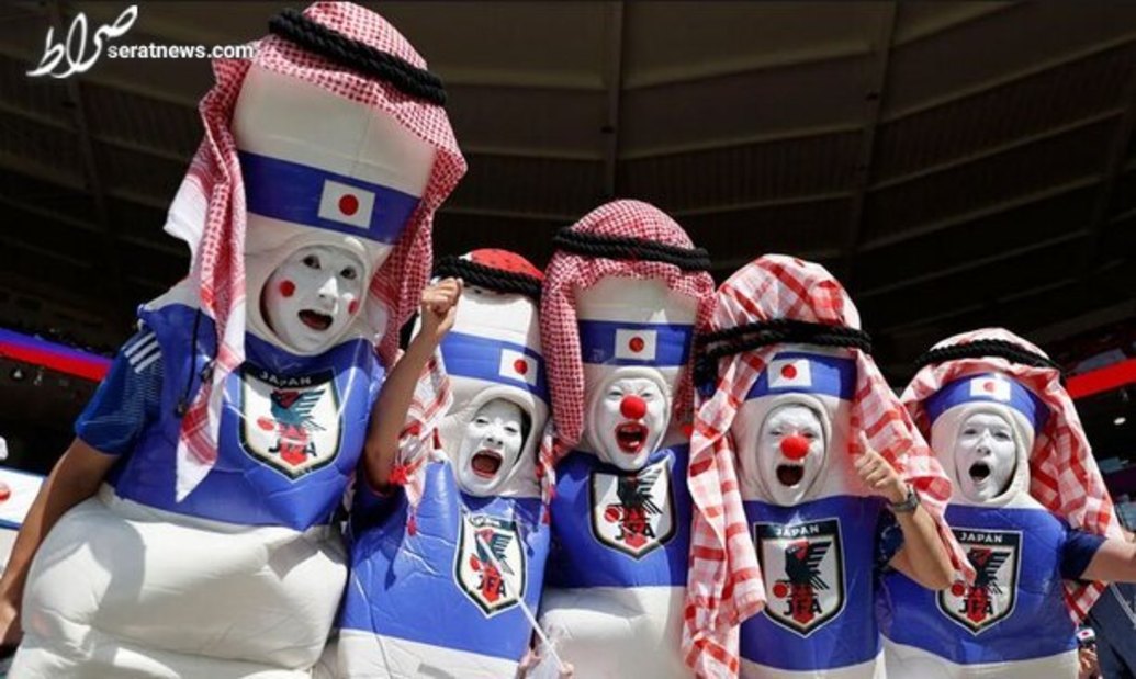 طرفداران تیم ملی فوتبال ژاپن در بازی مقابل کاستاریکا در جام جهانی. ژاپن این بازی را واگذار کرد./ رویترز 