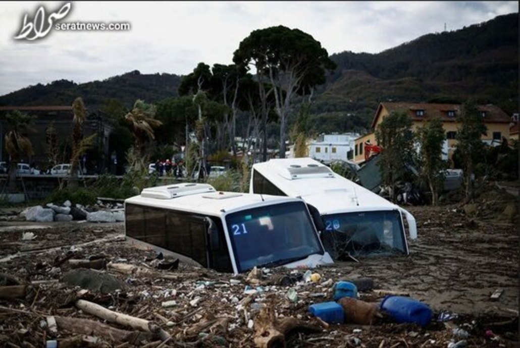 سیل و رانش زمین در جزیره 