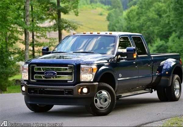 8-فورد سوپردیوتی  F-350
 یک غول بزرگ برای بارکشی، شتاب صفر تا 100 کیلومتر بر ساعت آن تنها 7.8 ثانیه است و 400 متر را در 16 ثانیه طی می‌کند که با چنین شتابی، از بسیاری از خودروهای سدان و سبک وزن سواری نیز سریع‌تر است و این می‌تواند بسیار ترسناک باشد.
