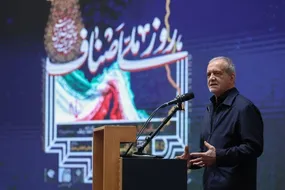 عقب‌نشینی دشمن در لبنان دستاورد کوچکی نیست | هر سخنِ تفرقه‌انگیز، آب ریختن به آسیاب دشمن است