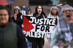 فیلم | گریه سوزناک دختر خردسال فلسطینی از فرط گرسنگی
