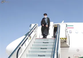 فیلم/ انتقال پیکر رئیس جمهور و همراهان توسط امدادگران هلال احمر و تکاوران نیروی زمینی ارتش به مناطق پایین دست