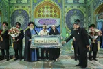 کیانوش رستمی خادم حرم حضرت معصومه(س) شد +عکس