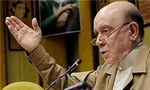 سفیر ایران در لندن: با وجود بی‌اعتمادی به آمریکا مذاکره می‌کنیم، اما برای دفاع قاطع آماده‌