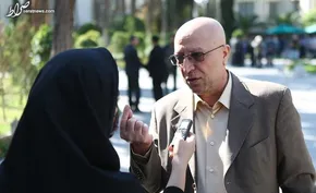 تصاویر / مرحله اول کنکور سراسری ۱۴۰۳ - تهران / خوش و بش زلفی گل با کنکوری‌ها