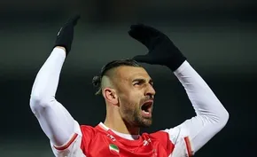 عکس| مقایسه سردار دورسون ستاره جدید پرسپولیس با جود بلینگام!