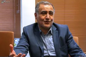فیلم/خرد شدن لندکروز صفر کیلومتر در اثر یک بی احتیاطی