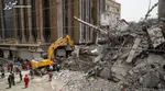 وضعیت آبادان در پنجمین شب حادثه/ پلیس با گاز اشک‌آور مانع ورود تجمع‌کنندگان به «متروپل» شد + فیلم