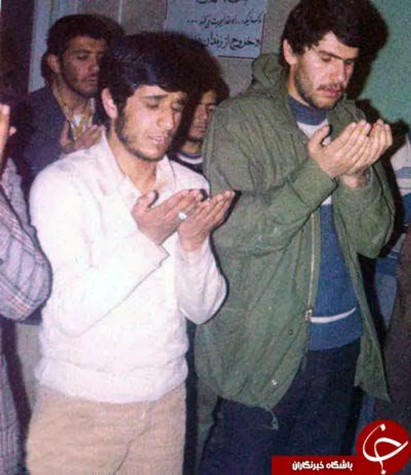 محمود احمدی نژاد در جوانی در کنار صادق محصولی