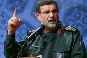 عکس| انتشار تصویری از مشت گره‌کرده شهید تنگسیری توسط فرزندش