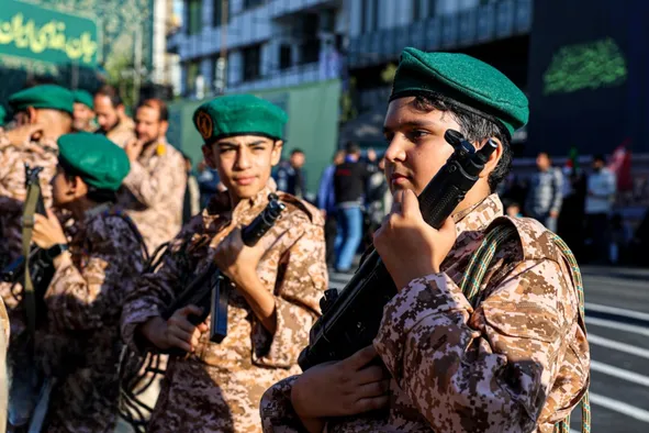 رزمایش «جان‌فدا» با حضور نیم‌میلیونی مردم پایتخت آغاز شد+ عکس و فیلم
