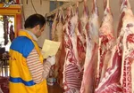 گوشت ۵۰۰ هزار تومانی معیار قیمت‌گذاری نیست/ برخی حباب ایجاد می‌کنند