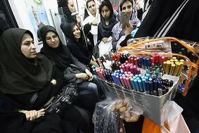 عکس/ دست‌فروشان مترو در ژاپن
