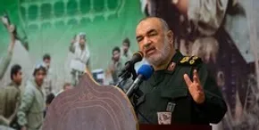 تصاویر | دیدار دختر پزشکیان با خانواده شهید سپهبد سلامی