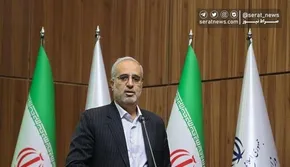 فیلم| مردی شبیه به حاج قاسم سلیمانی در پیاده‌روی اربعین