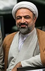 ظریف با شکایت رسایی در دادگاه محکوم شد