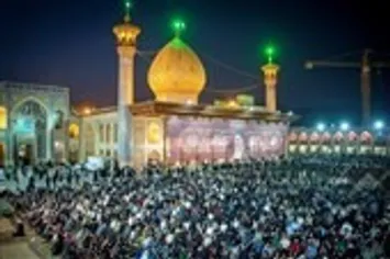 تصاویر| مراسم لاله گردانی خدام حرم مطهر حضرت شاهچراغ (ع) در شام غریبان شهادت امام رضا (ع)