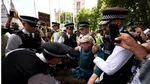 ۸۹۰ شهروند انگلیس به دلیل حمایت از فلسطین بازداشت شدند