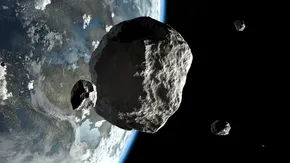 عکس/ سقوط شهاب سنگ ۱۵ کیلویی در هند