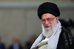 پاسخ آیت الله خامنه‌ای به چند استفتای جدید/ آیا کاشت ناخن مصنوعی وضو و غسل را باطل می‌کند؟