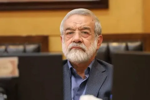 ربع پهلوی‌ برای خوشخدمتی به آمریکا، بمباران هسته‌ای را عادی می‌کند