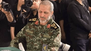 فیلم| لحظه وداع سردار سید مجید موسوی با پیکر رهبر شهید انقلاب