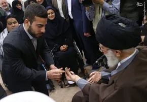 فیلم/جشن تکلیف دانش آموزان در حضور رهبر انقلاب