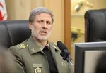 «دختران سرباز» یا «پسران داوطلب بسیجی»؟