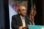 یک قلاده خرس در مدرسه گرفتار شد
