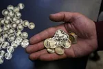 سکه امامی ۸۵ میلیون تومان؛ فاصله قیمت دولتی با بازار آزاد افزایش یافت