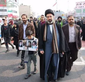 عکس/ روحانی در جمع راهپيمايان 22 بهمن