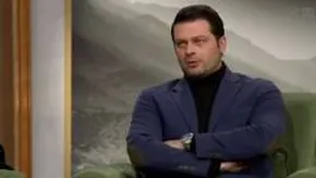 عکس/ پژمان بازغی و ۲خواهرش در یک قاب