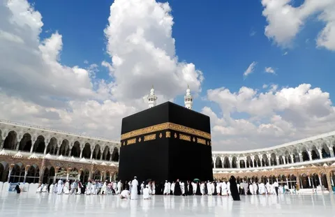 فیلم/ ‌پرده جدید خانه خدا نصب شد