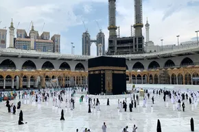 تصاویر | اعزام اولین گروه زائران حج عمره ۱۴۰۴