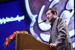 عکس| عجیب‌ترین جایزه به یک قهرمان/ اهدای ساعت مچی‏ به قهرمانی که دست ندارد!
