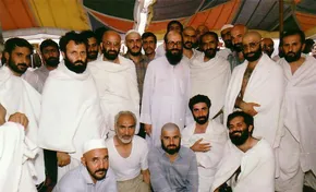 عکس/شهید باکری در کنار رهبر انقلاب