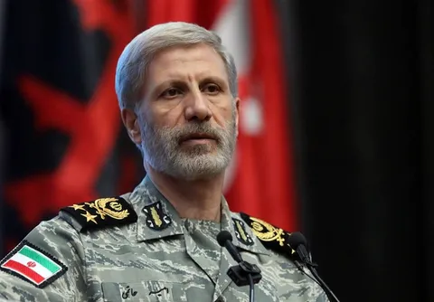 سرلشکر حاتمی آب پاکی را روی دست مذاکره‌خواهان ریخت