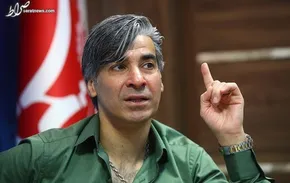 تصاویر / اهدای انگشتر رهبر انقلاب به وحید شمسایی
