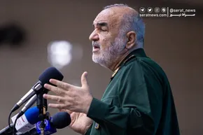 تصاویر / رونمایی از سامانه‌های پدافندی آرمان و آذرخش
